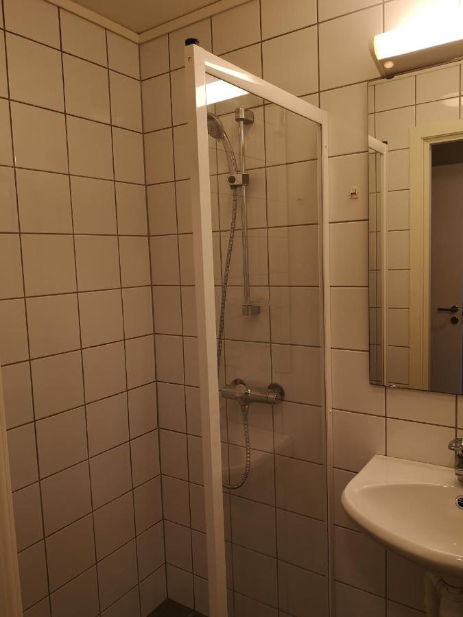 Kinsarvik Hostel Extérieur photo