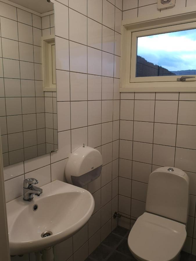 Kinsarvik Hostel Extérieur photo